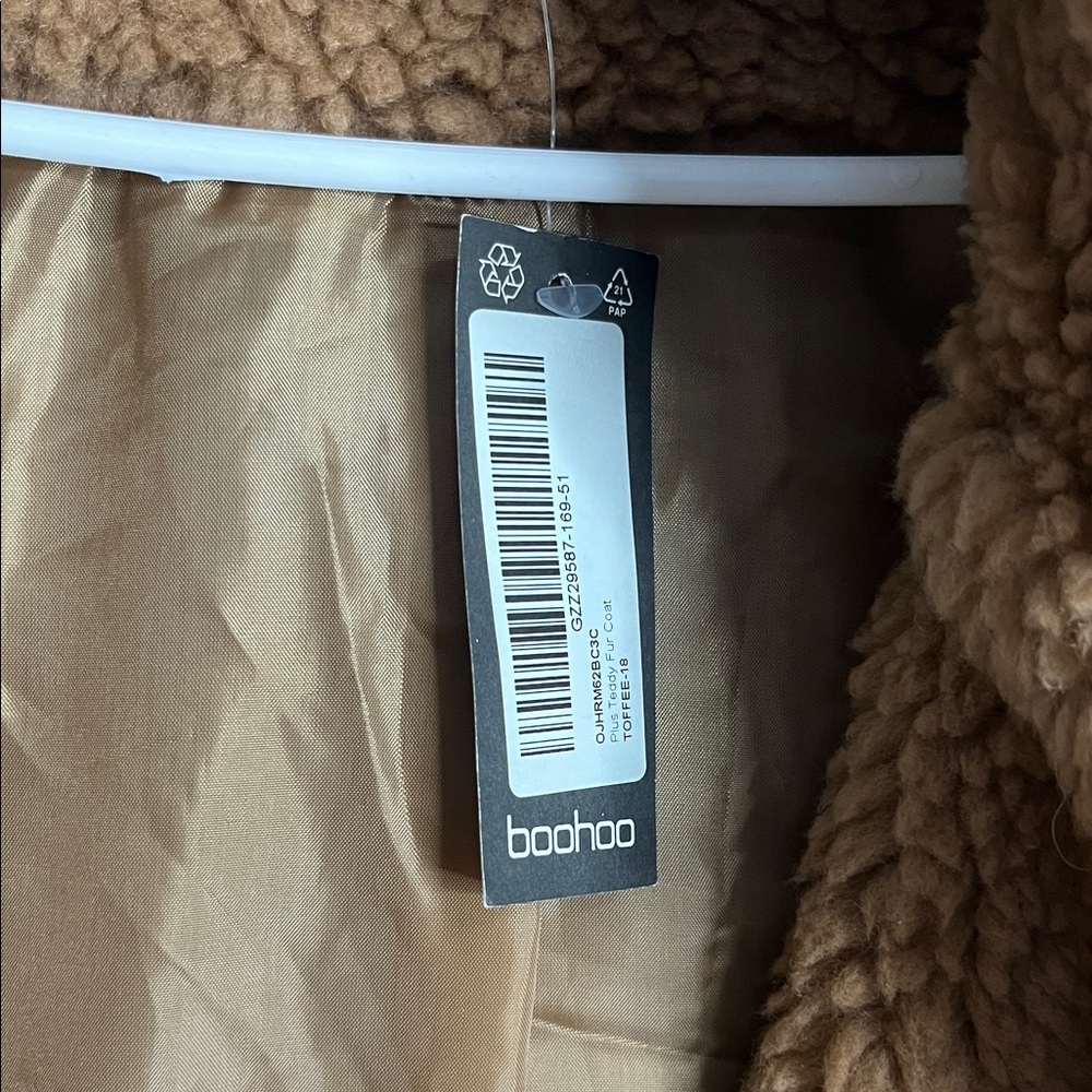 Boohoo Tan Teddy Jacket - Picture 3 of 6